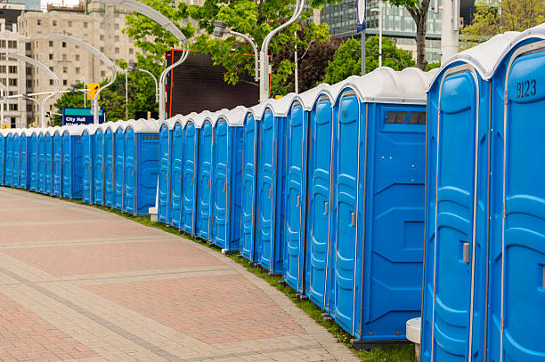 Best Restroom Trailer for Festivals  in Fort Mitchell, KY